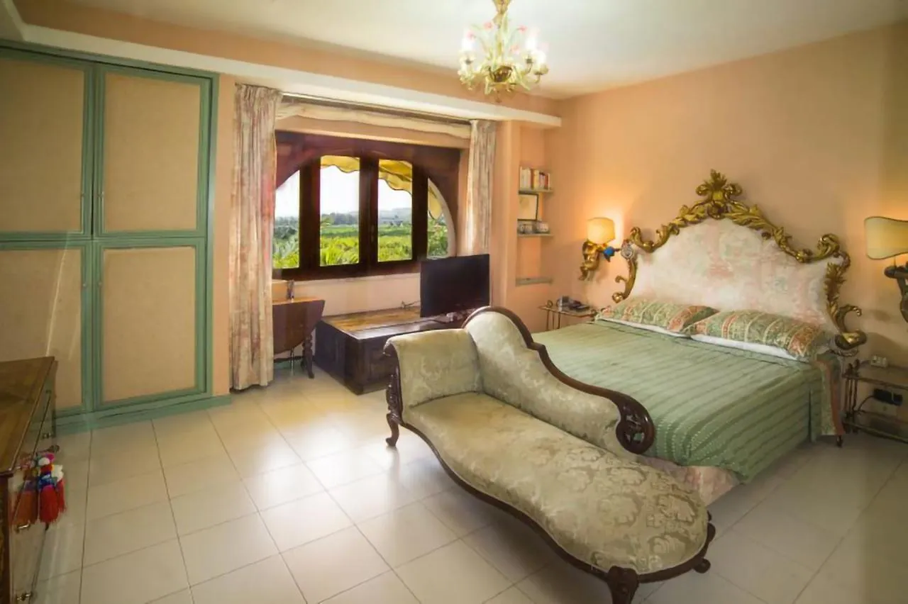 Villa Alkantara 陶尔米纳 0*,