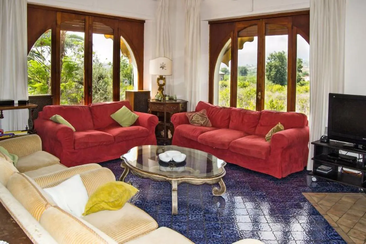 Villa Alkantara Taormina Italia